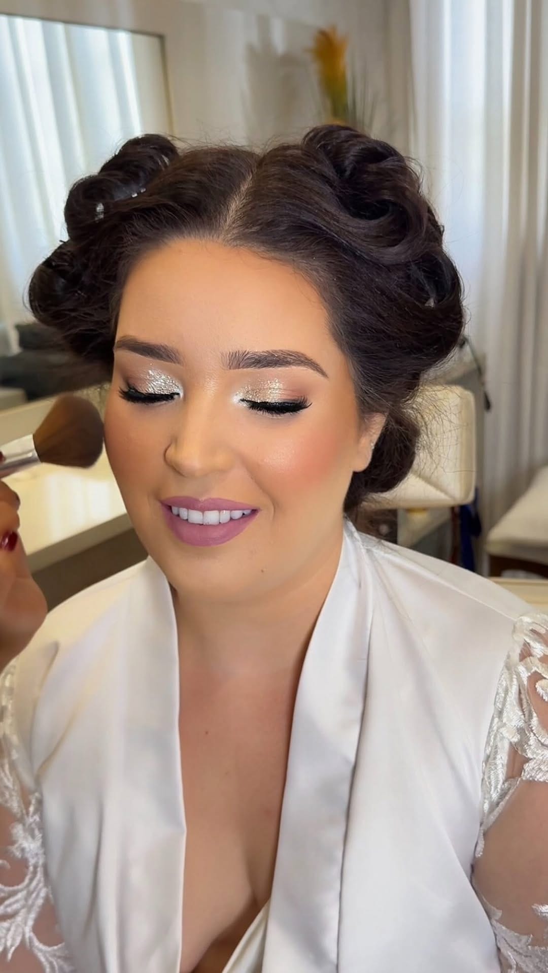 Post 4 by Renata Santos on Instagram (video)