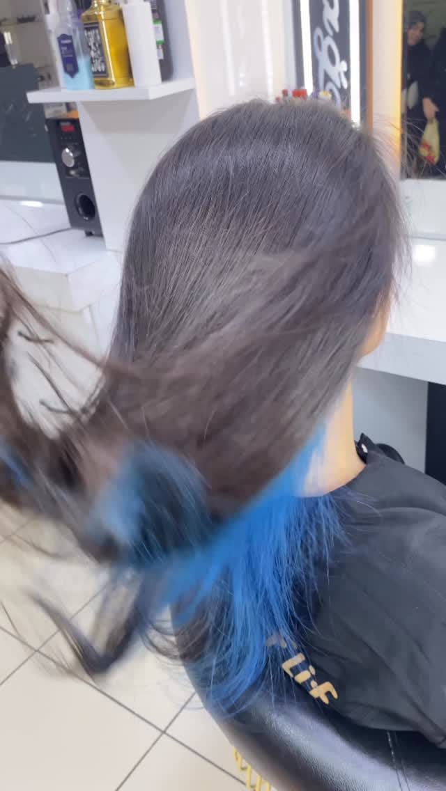 Post 2 by Elif Karaağaç on Instagram (video)