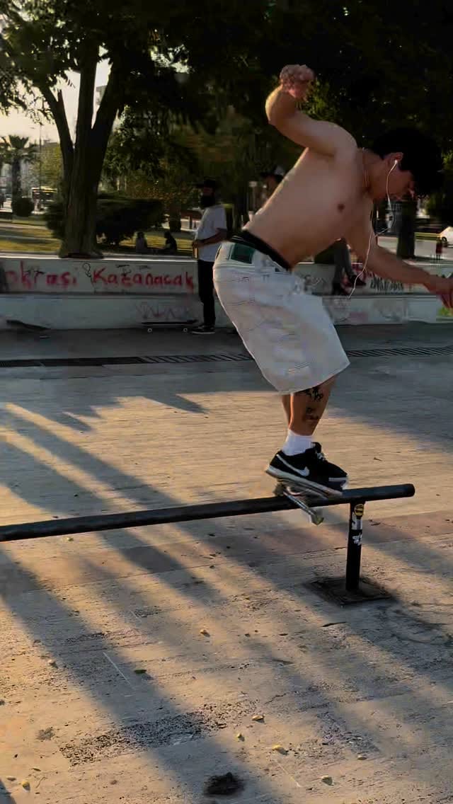 Post 3 by Bekir Kavlak on Instagram (video)