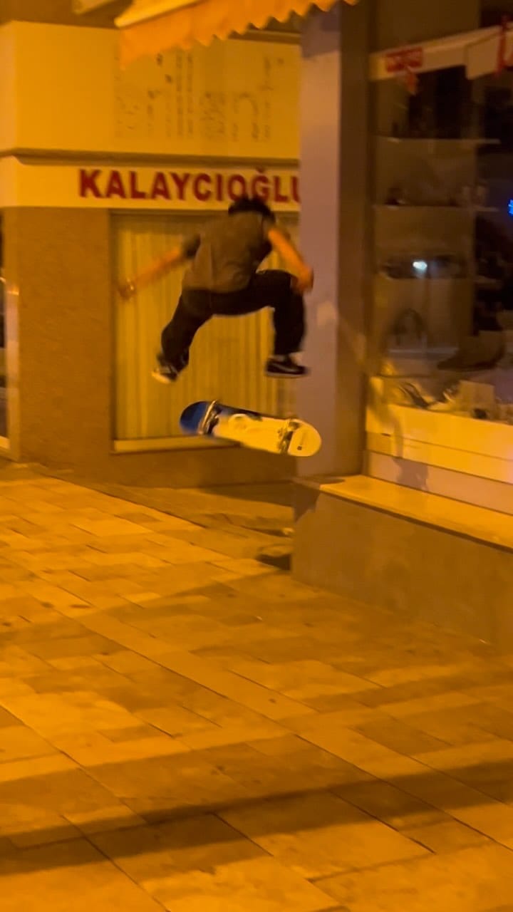 Post 4 by Bekir Kavlak on Instagram (video)