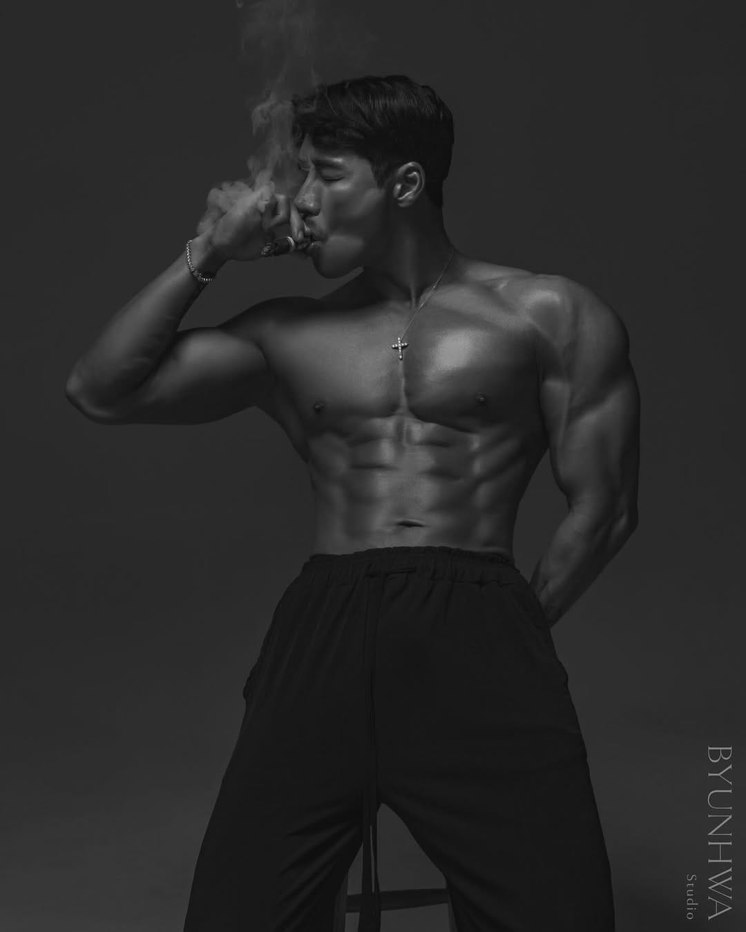 Post 8 by 181cm ENTJ on Instagram (carousel)