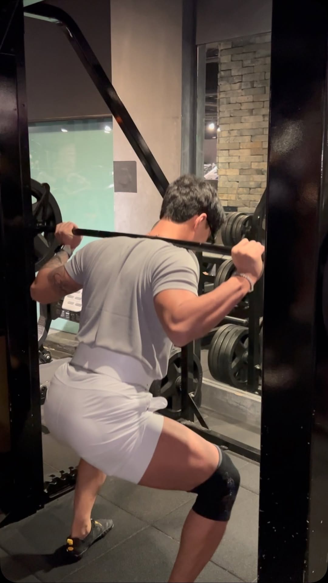 Post 5 by 181cm ENTJ on Instagram (video)