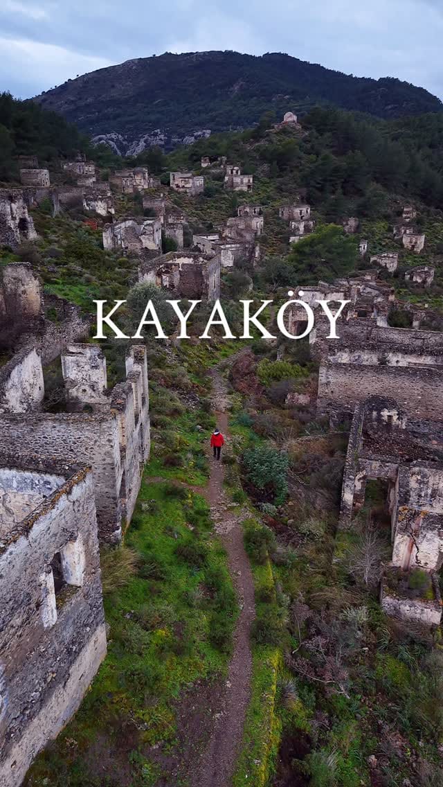 Post 6 by Mselcukoglu on Instagram (video)