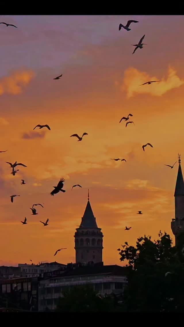 Post 1 by OradaBirYer on Instagram (video)