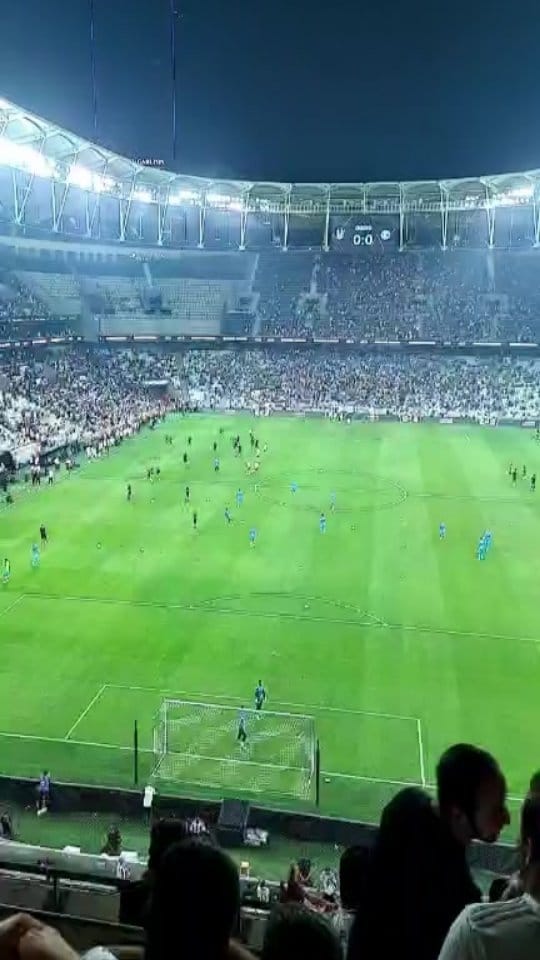 Post 2 by Beşiktaş'ın çocuğu on Instagram (video)