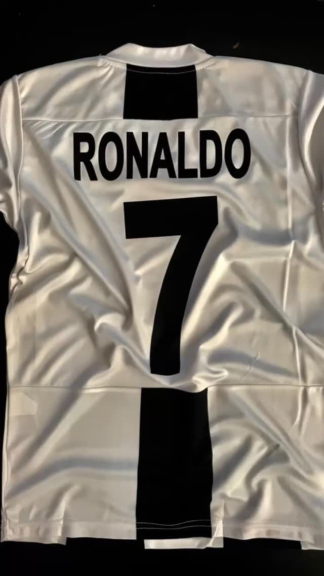 Post 3 by Www.futbolformam.com on Instagram (video)