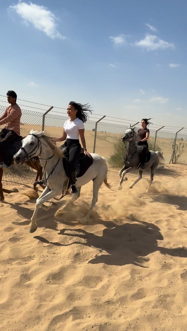 Post 4 by Tatiana da Silva - Dubai blogger on Instagram (video)