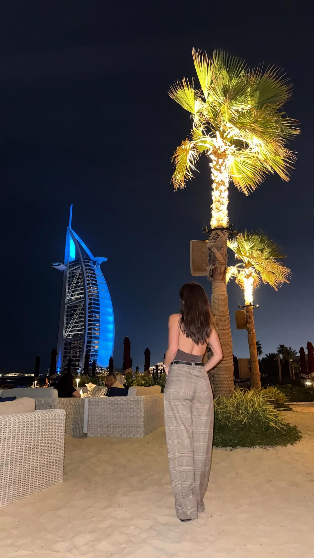 Post 2 by Tatiana da Silva - Dubai blogger on Instagram (video)