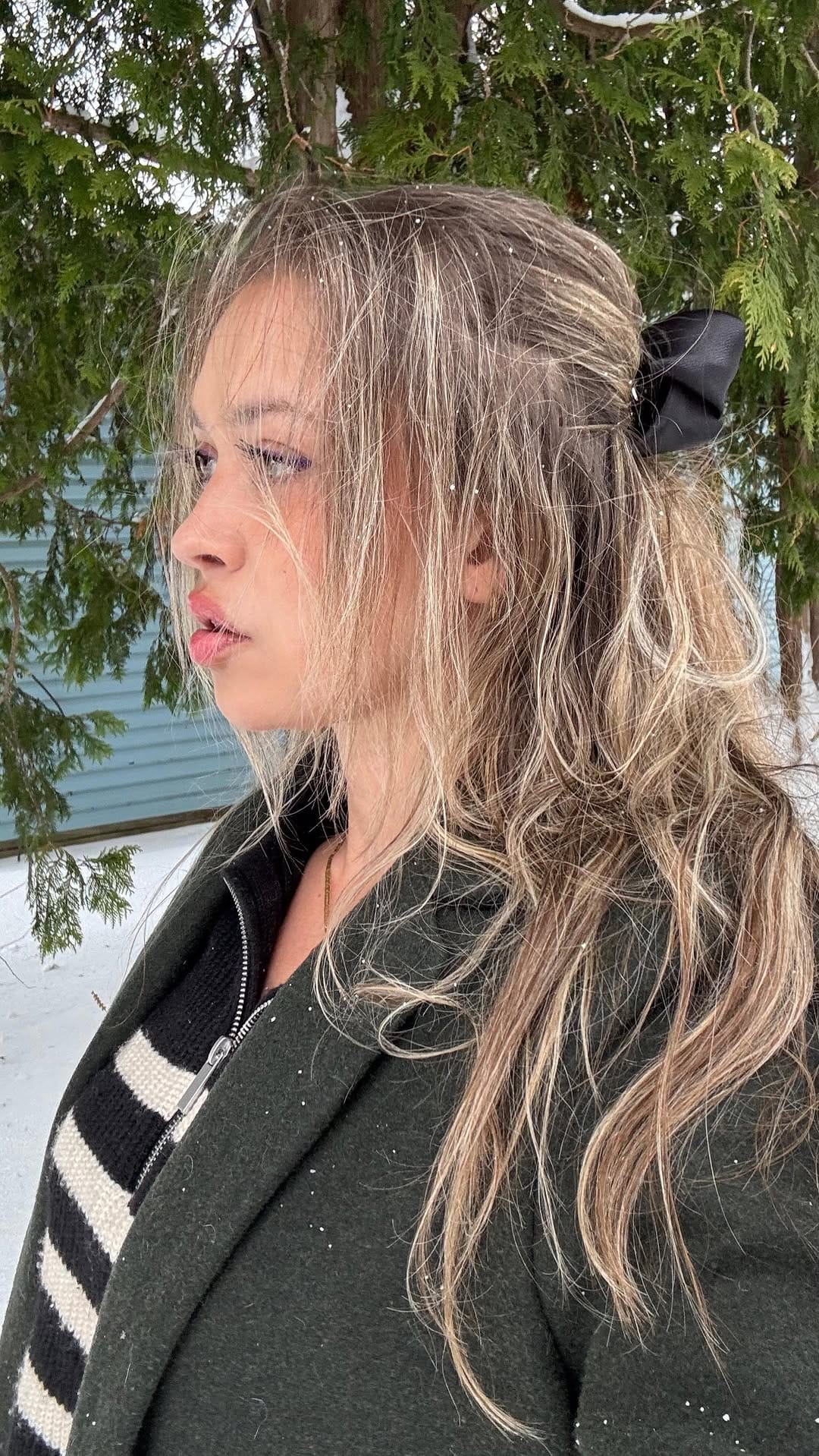 Post 6 by 𝓛𝓮𝔁 on Instagram (video)