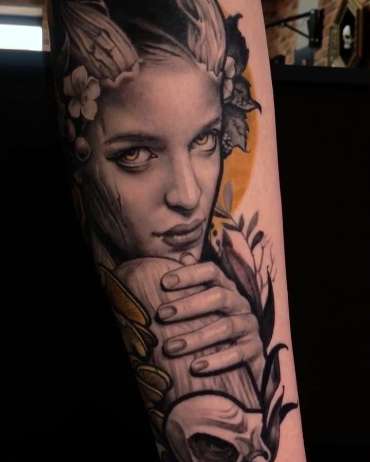 Post 10 by Leka on Instagram (video)