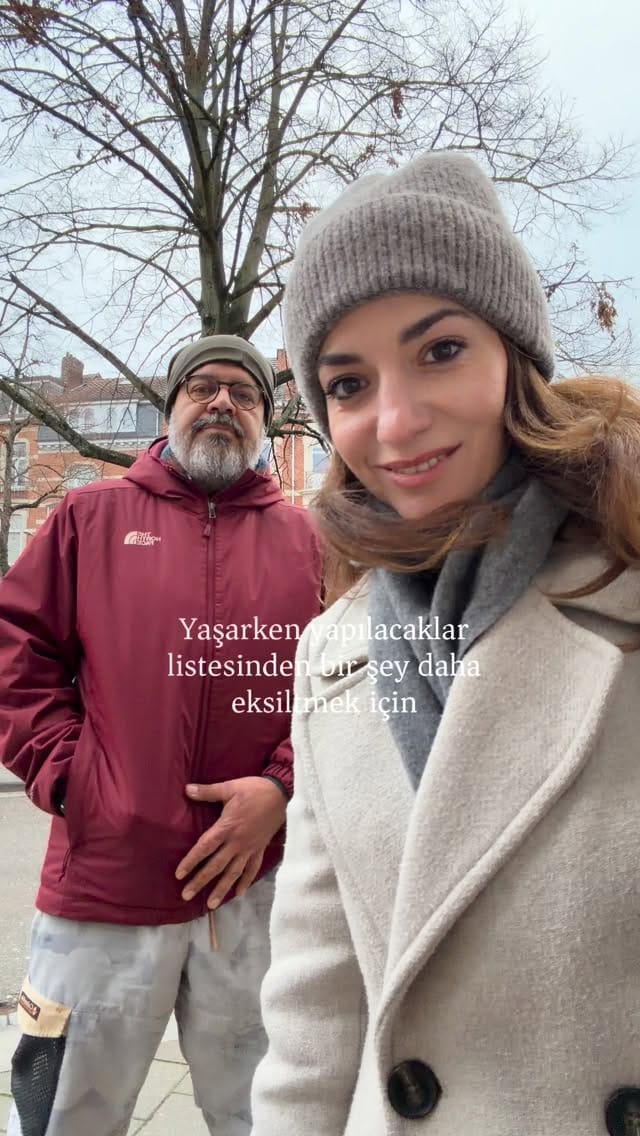 Post 4 by Beyza Bejte on Instagram (video)