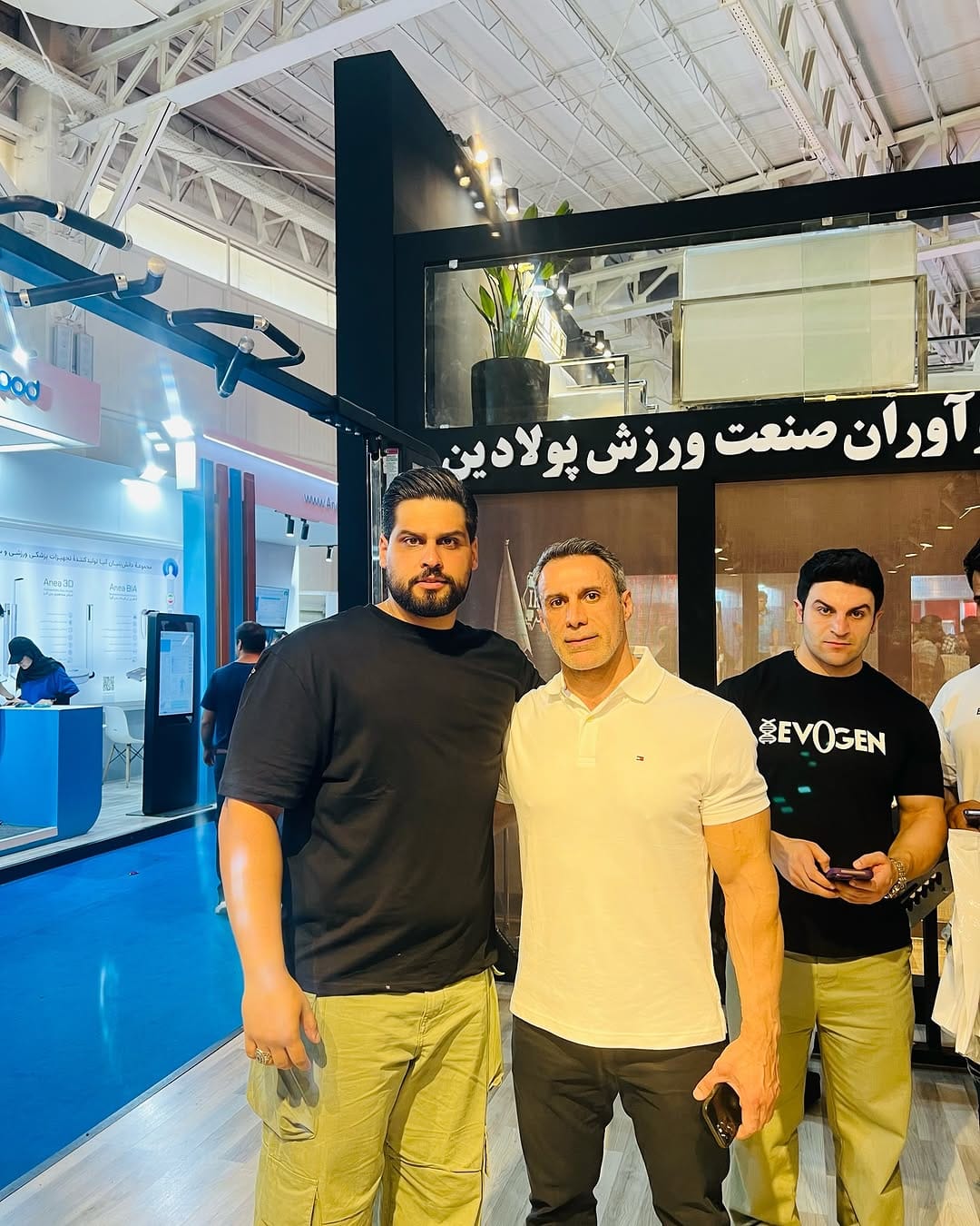 Post 5 by ༒حسام زارع کلاک༒ on Instagram (carousel)