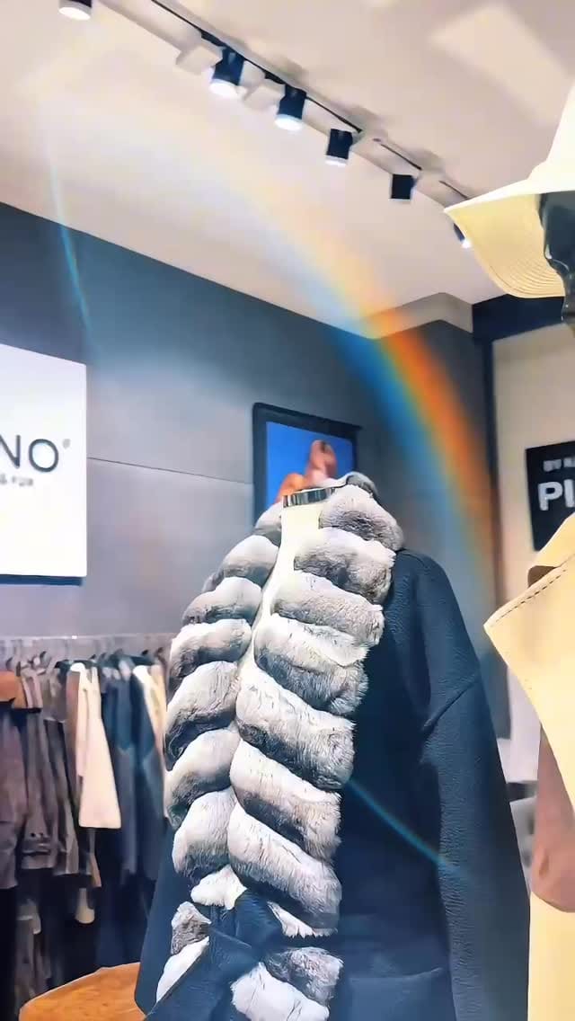 Post 5 by PİANO LEATHER & FUR on Instagram (video)