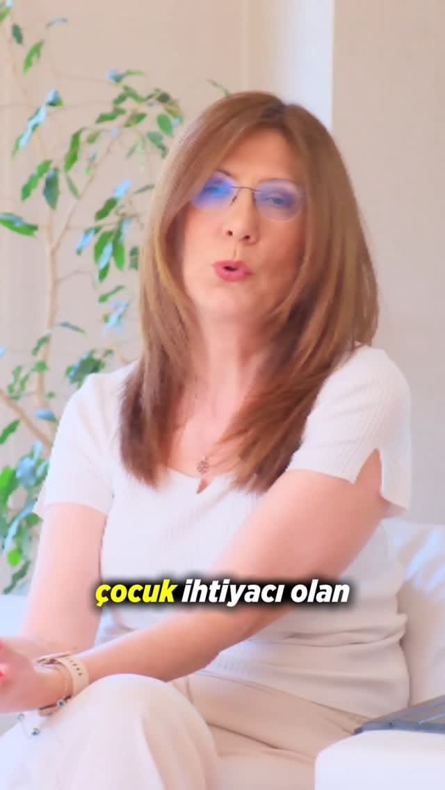 Post 3 by Hatice Karslıoğlu on Instagram (video)
