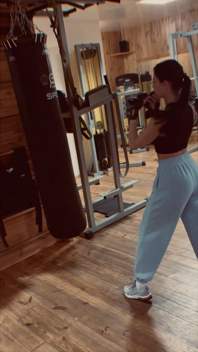 Post 1 by Дарина Журавлева on Instagram (video)