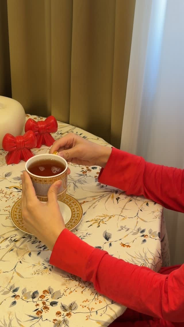Post 1 by Хохоша ✨ on Instagram (video)