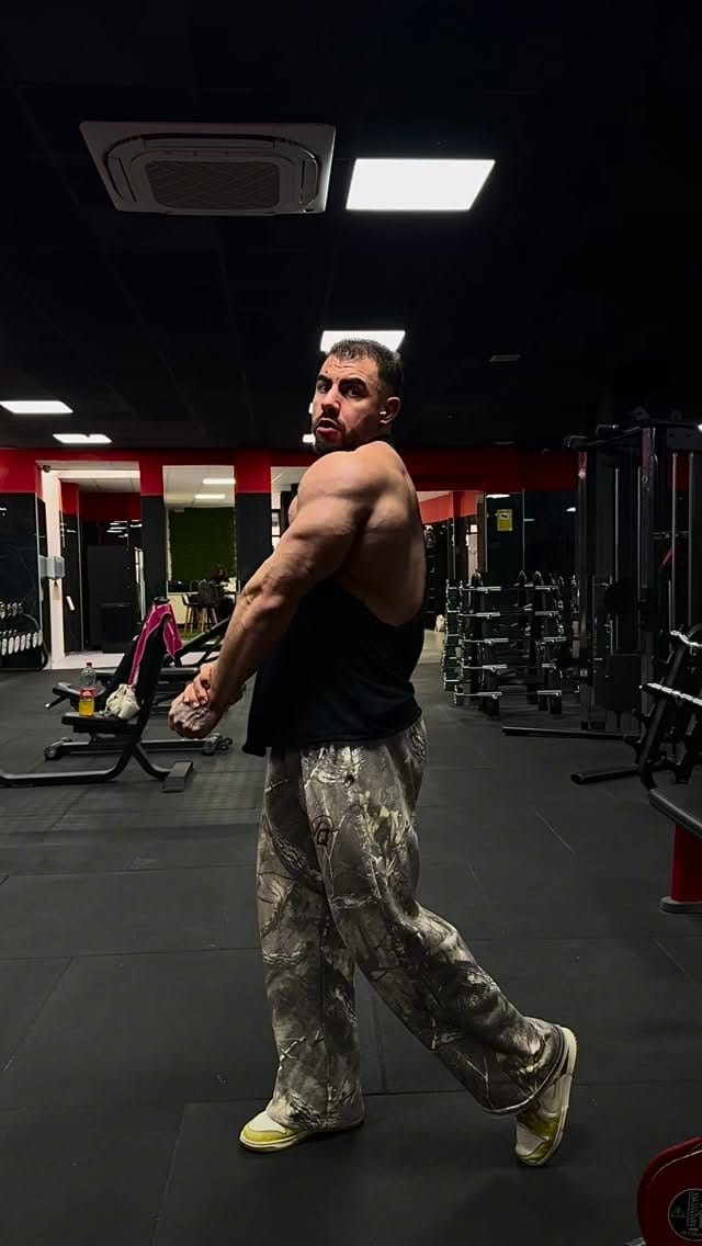Post 2 by LUIS GARCÍA COLL - IFBB ELITE PRO on Instagram (video)