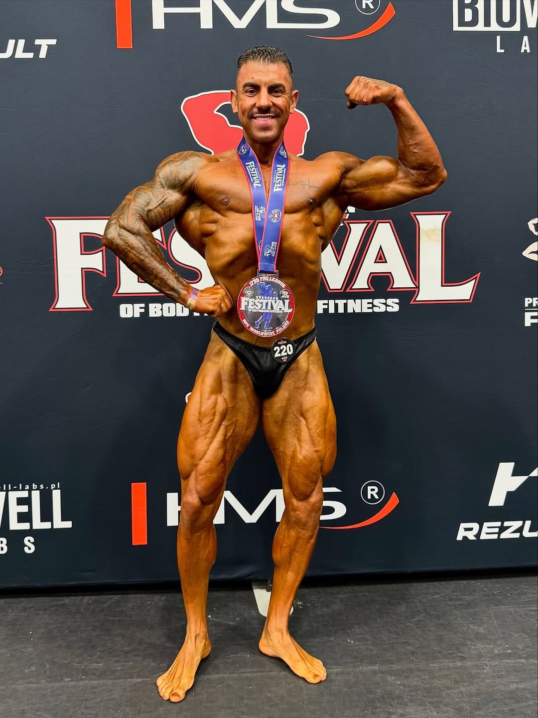 Post 8 by LUIS GARCÍA COLL - IFBB ELITE PRO on Instagram (carousel)