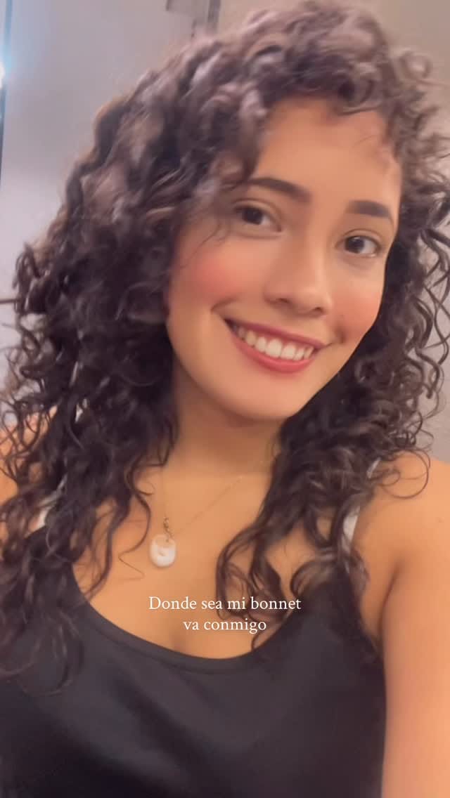 Post 2 by Cabello sano & rizado 👩🏽‍🦱✨ on Instagram (video)