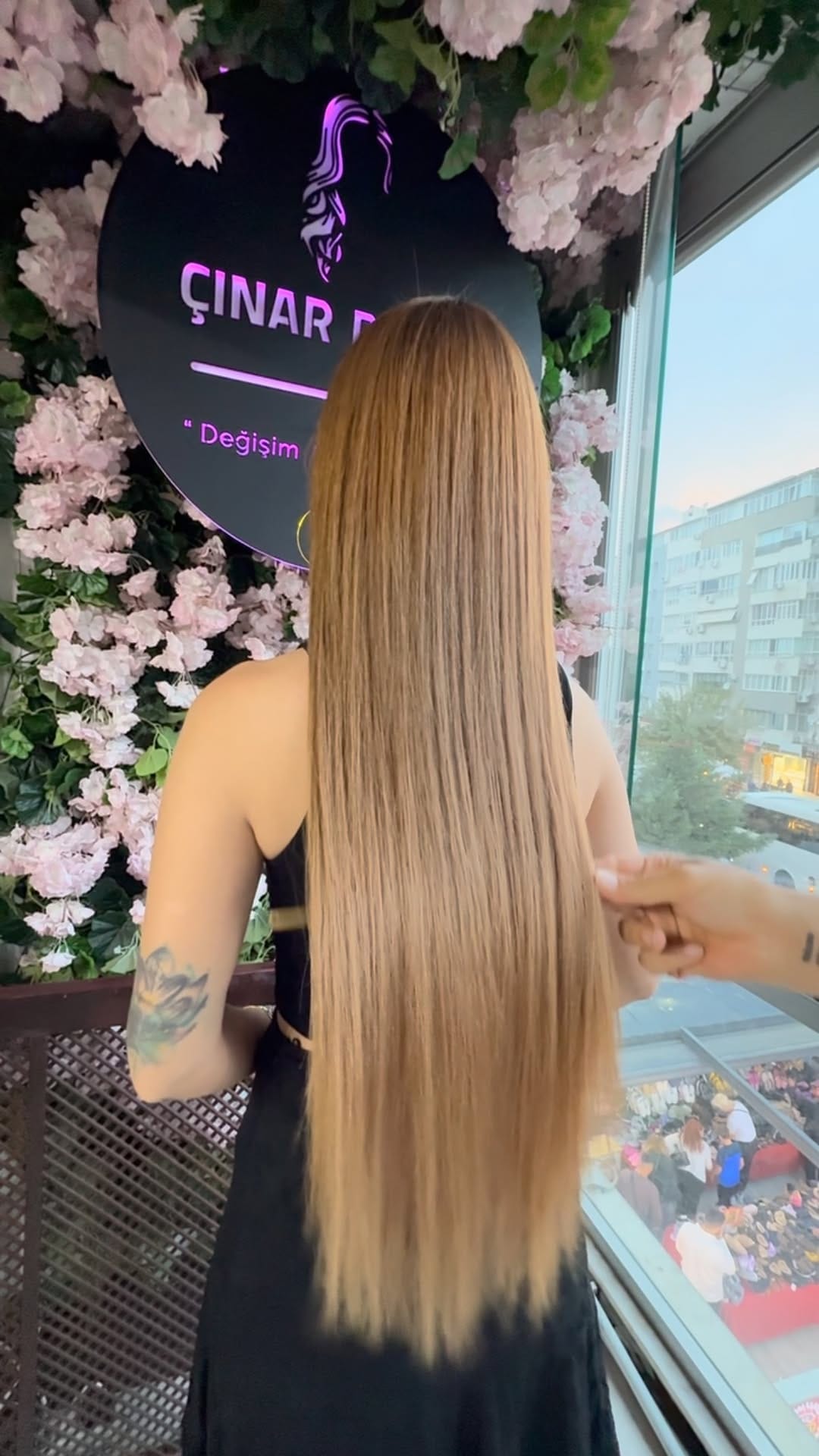 Post 4 by SAÇ DOKTORUNUZ on Instagram (video)