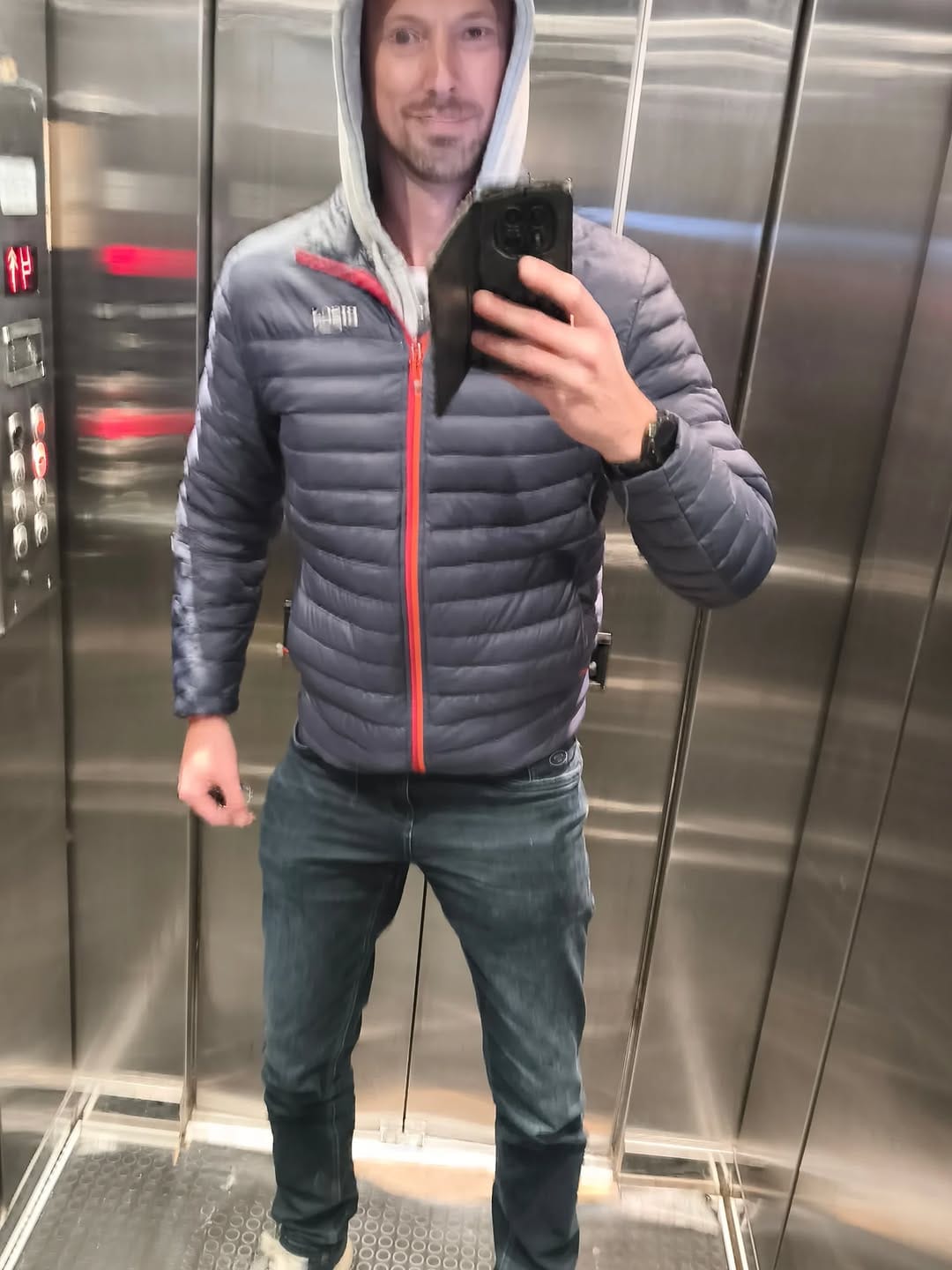 Post 1 by 𝐆𝐞𝐫𝐭 𝐉ä𝐫𝐯𝐞𝐦𝐞𝐭𝐬 on Instagram (carousel)