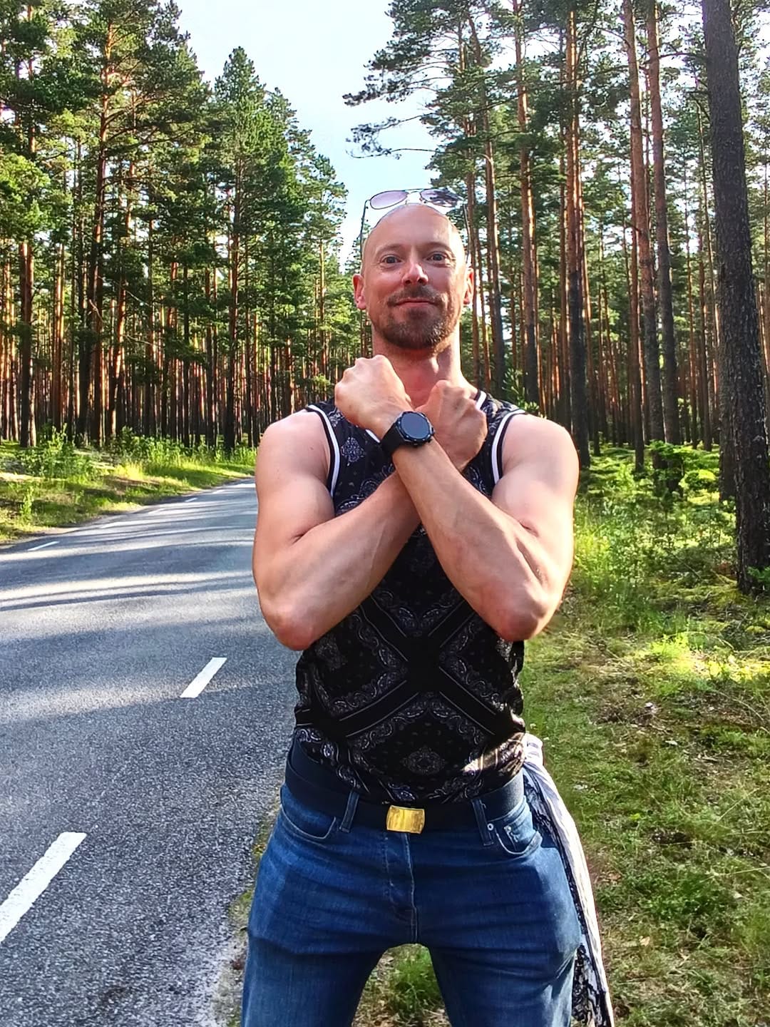 Post 5 by 𝐆𝐞𝐫𝐭 𝐉ä𝐫𝐯𝐞𝐦𝐞𝐭𝐬 on Instagram (image)