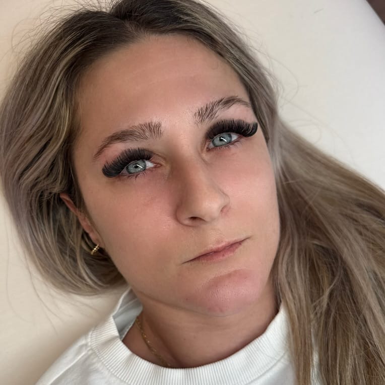 Post 4 by Ottawa Lashes Facials Dermaplaning  Body Contouring on Instagram (image)