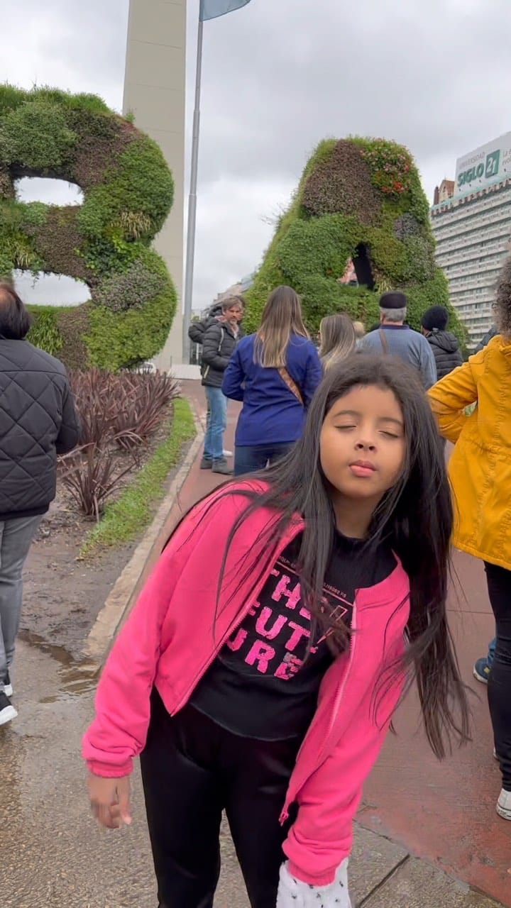 Post 9 by Giulia Maria e mamãe irlane on Instagram (video)