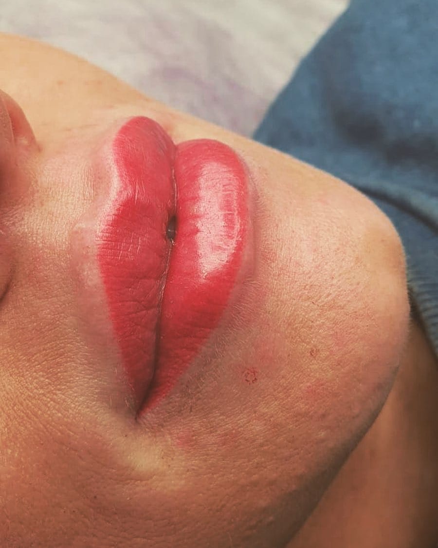 Post 8 by Karina Garbuzova on Instagram (image)