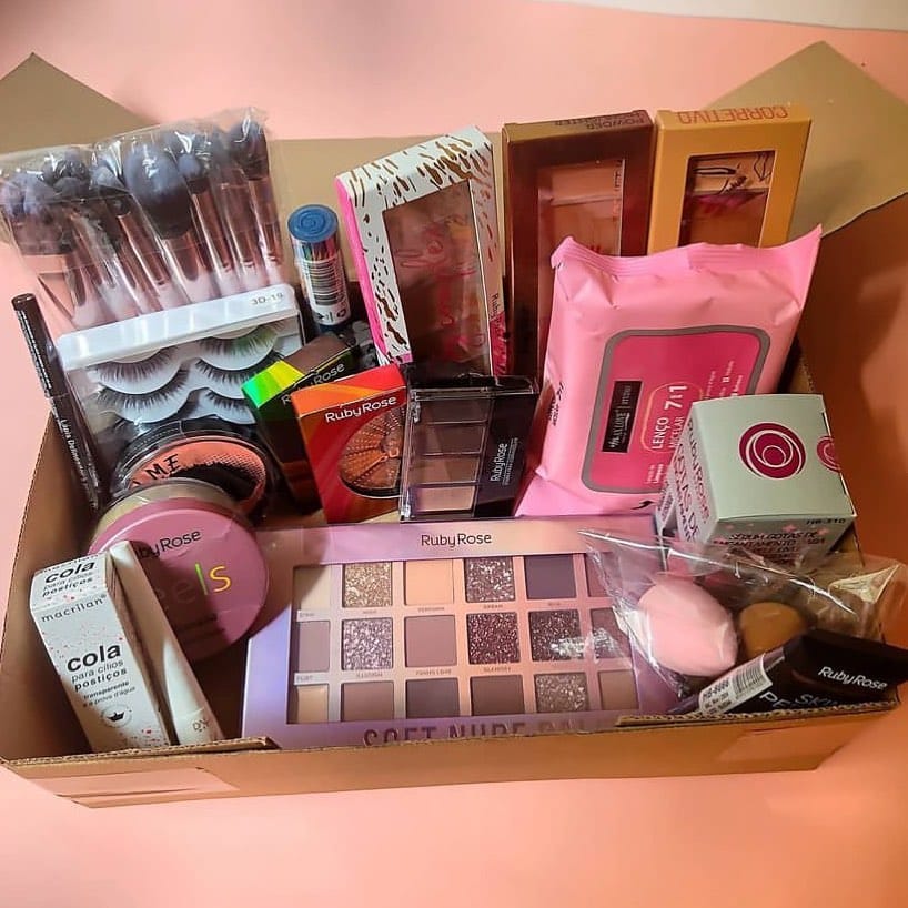 Post 10 by Vip Makeup 💋 Vente de produits cosmétiques on Instagram (image)