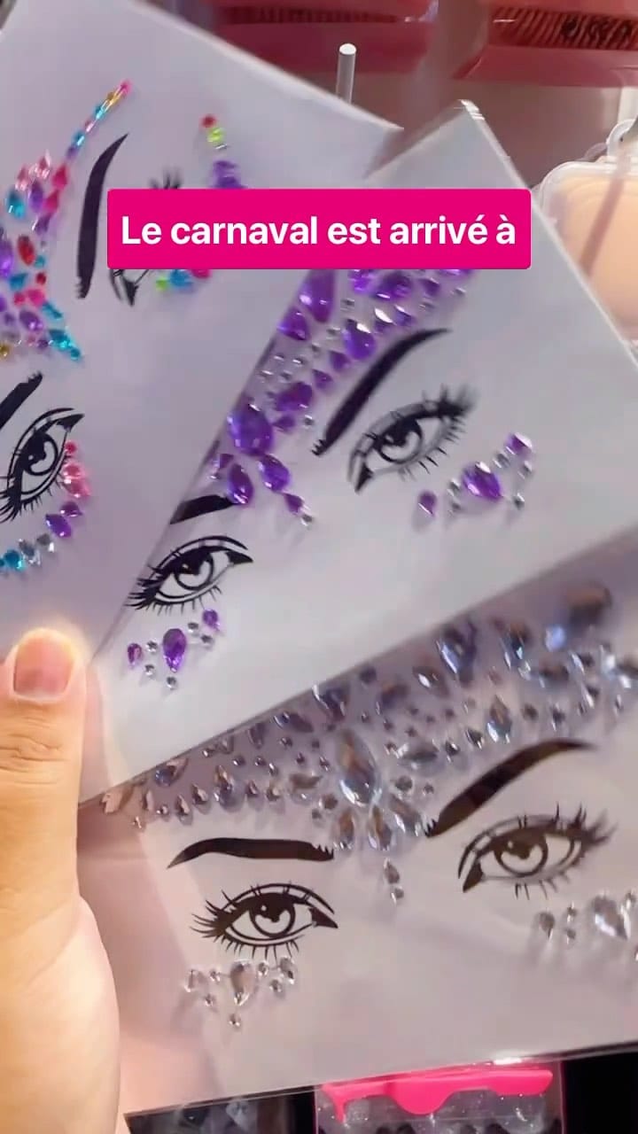 Post 1 by Vip Makeup 💋 Vente de produits cosmétiques on Instagram (video)