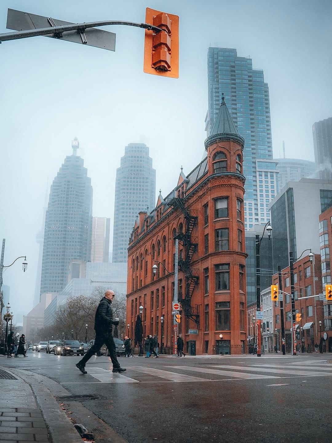 Post 6 by 🇨🇦 on Instagram (image)