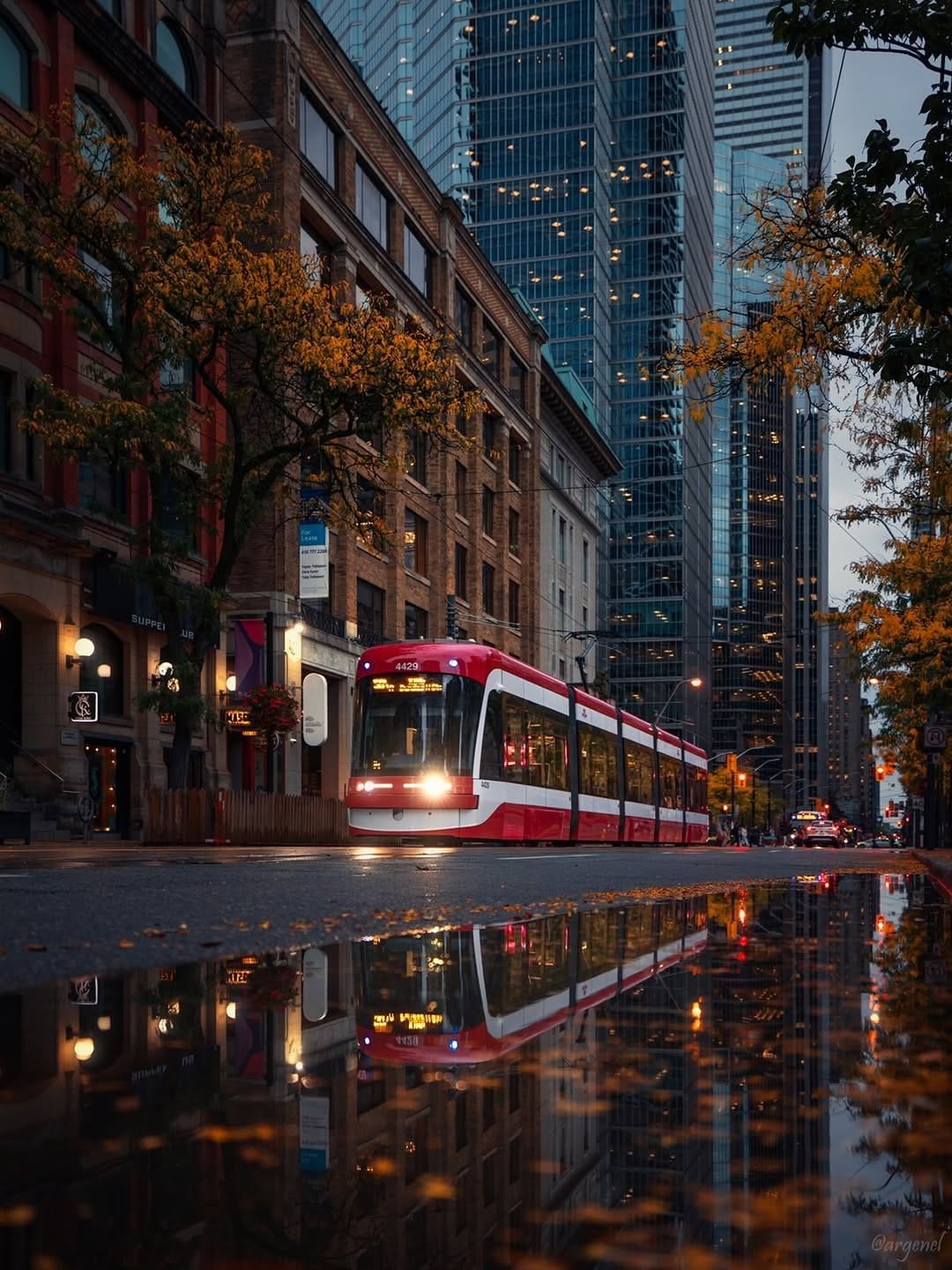 Post 3 by 🇨🇦 on Instagram (image)