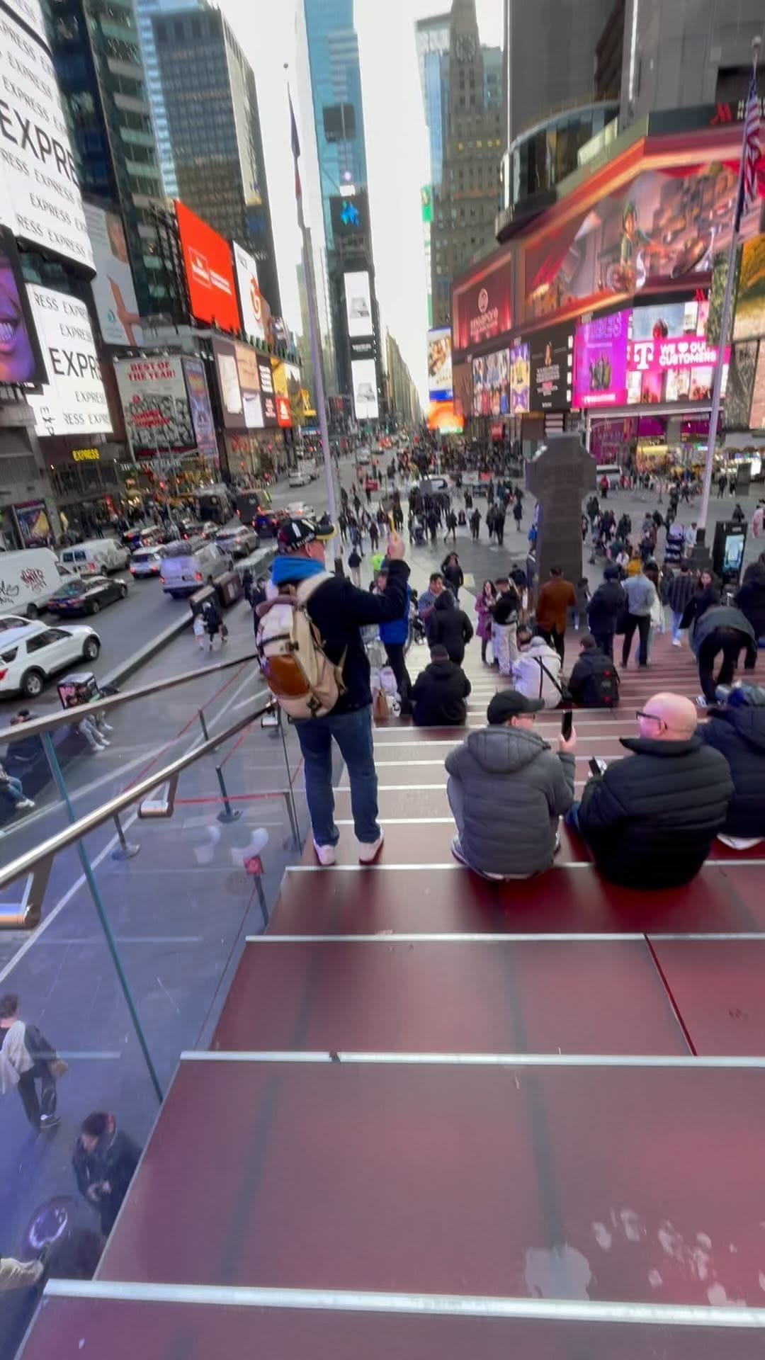 Post 3 by the UmK@ on Instagram (video)