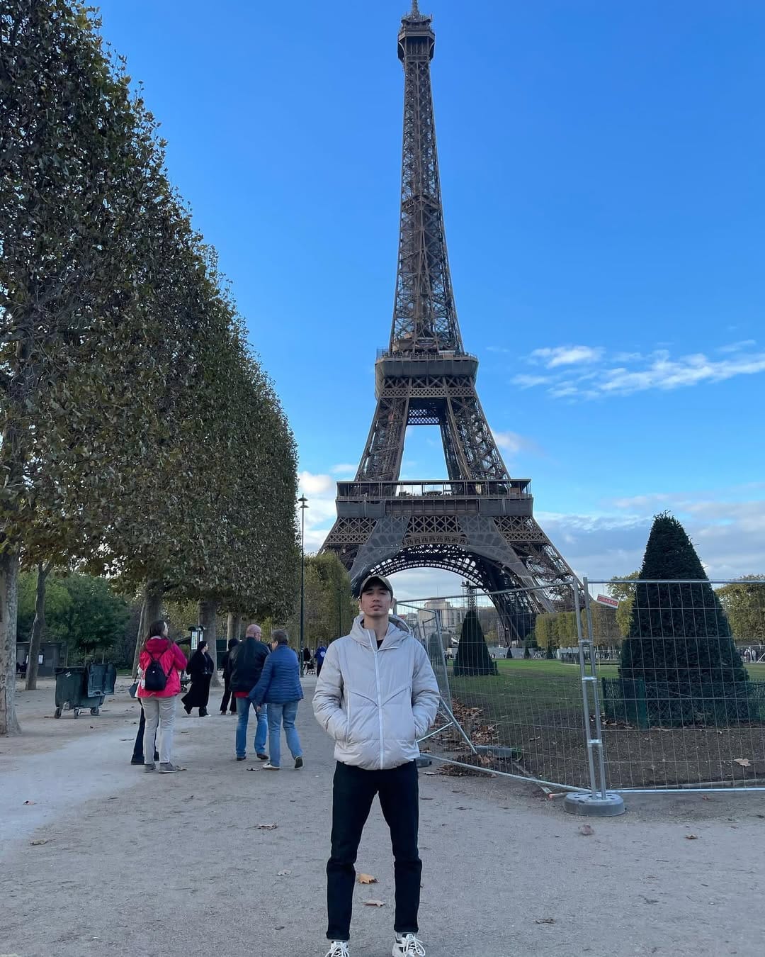 Post 7 by the UmK@ on Instagram (carousel)