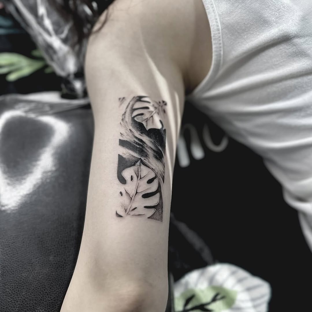 Post 8 by 홍대타투 타투고 on Instagram (image)
