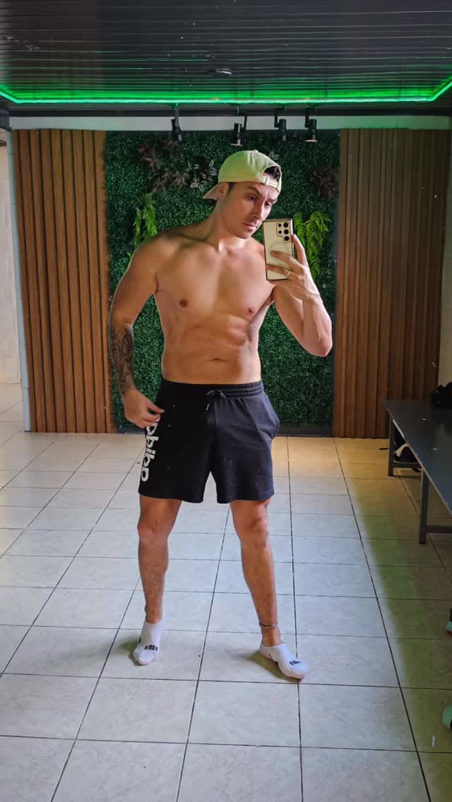 Post 9 by Leonardo Scotti on Instagram (video)