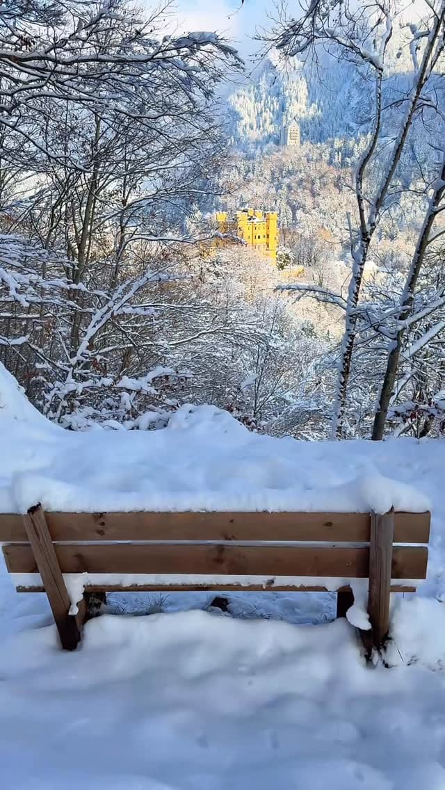 Post 9 by Anthony -  BRETAGNE & FRANCE~ VOYAGES on Instagram (video)