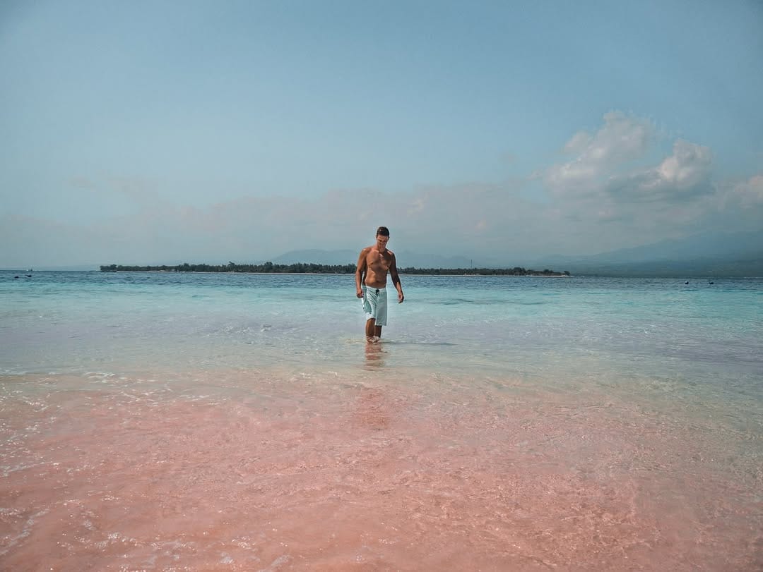 Post 6 by Travel & Vanlife on Instagram (image)