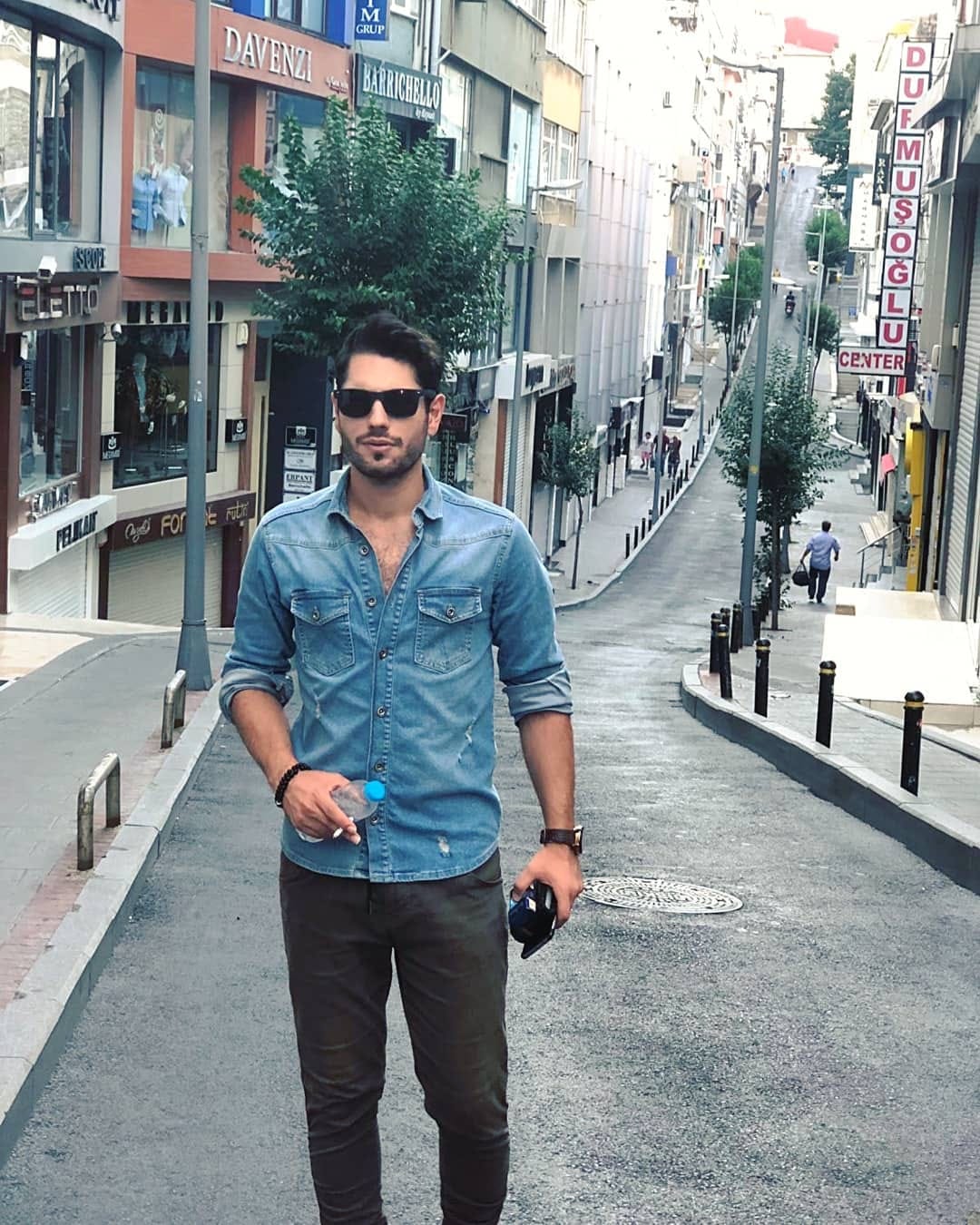 Post 9 by Ömer Çelik on Instagram (image)