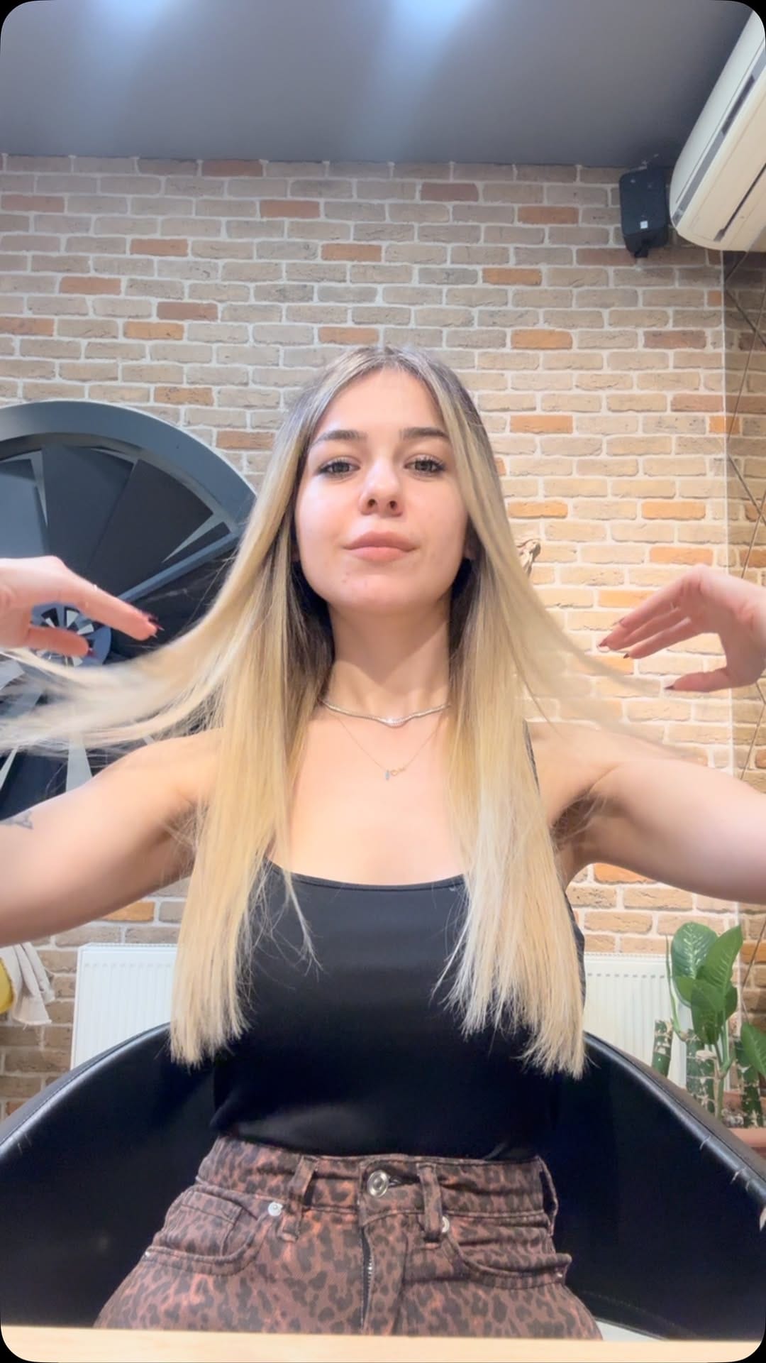 Post 9 by Saçtasarım_makeup_güzellik on Instagram (video)