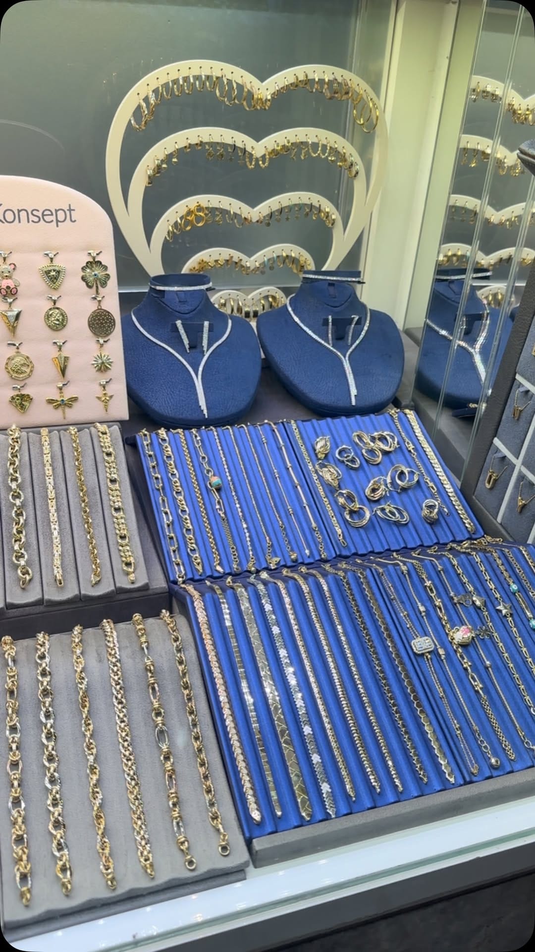 Post 5 by Pier Diamond By Veli Paralı on Instagram (video)