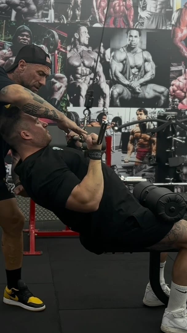 Post 4 by NACHO MORA on Instagram (video)