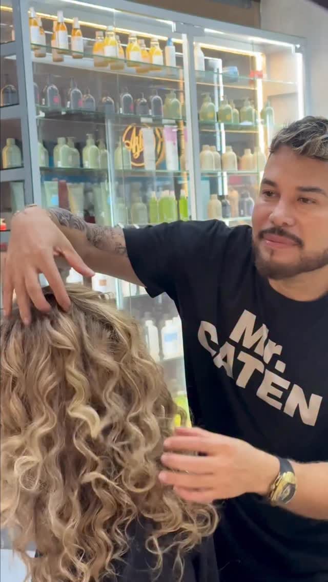 Post 5 by Camilo’s Spa on Instagram (video)