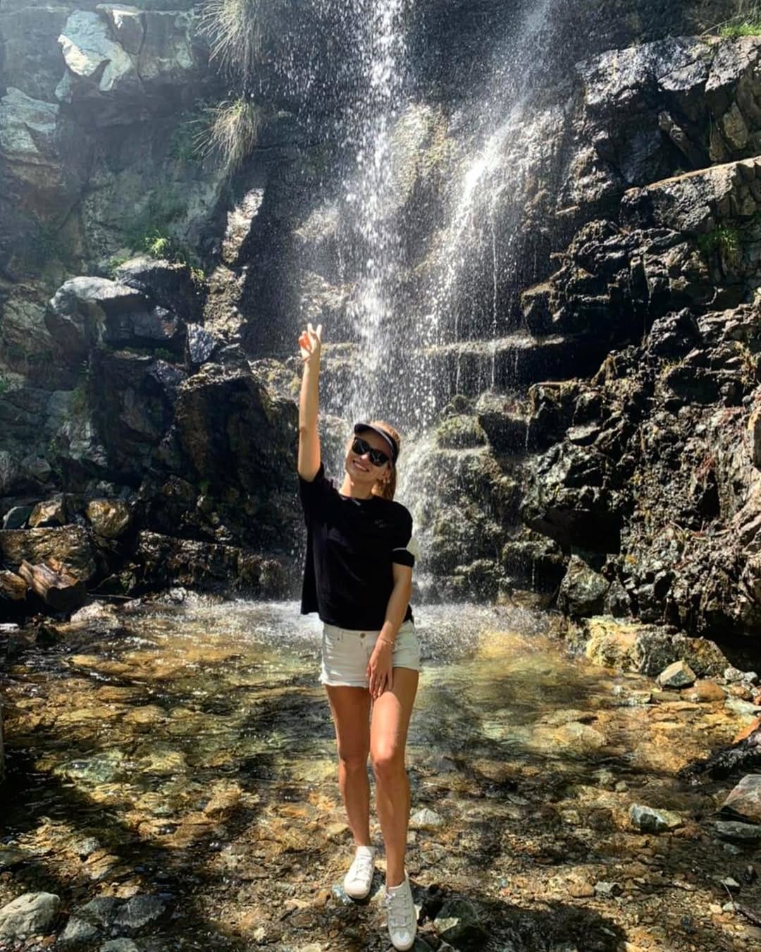 Post 5 by Alena on Instagram (image)