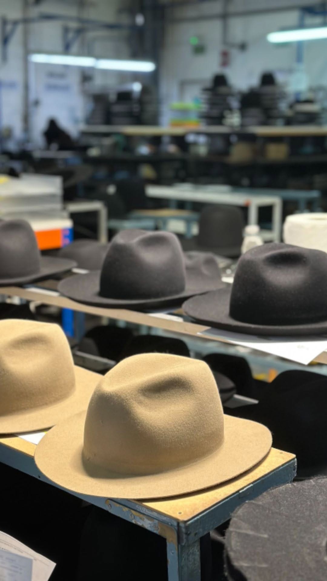 Post 7 by Fernández y ROCHE Sombreros on Instagram (video)