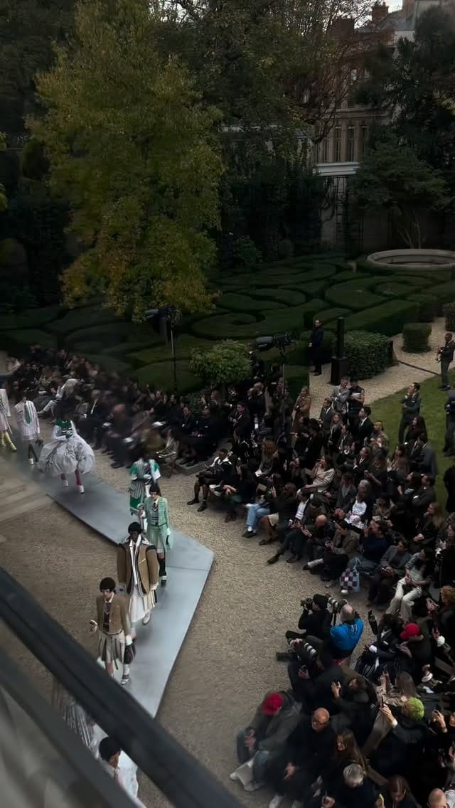 Post 2 by MARIA GUERRERO on Instagram (video)