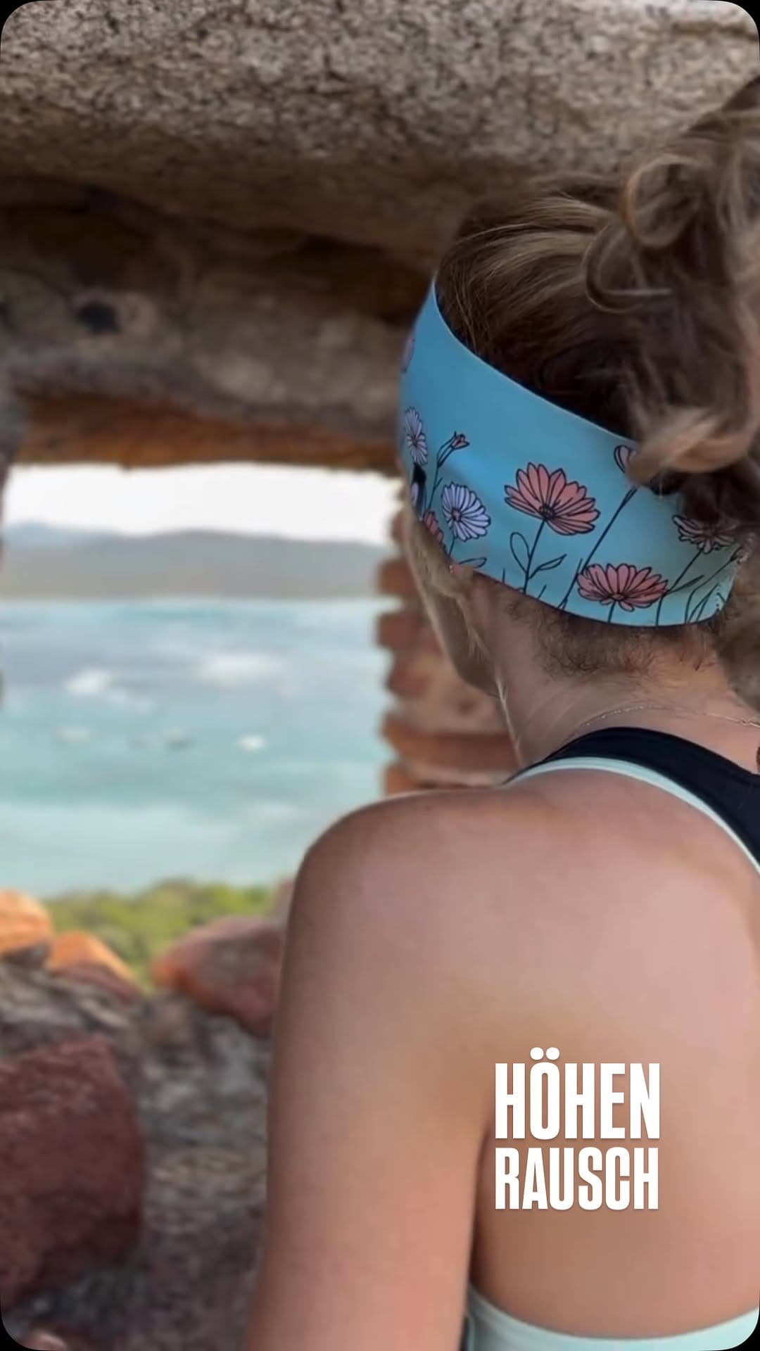 Post 4 by Höhenrausch Head Wear on Instagram (video)