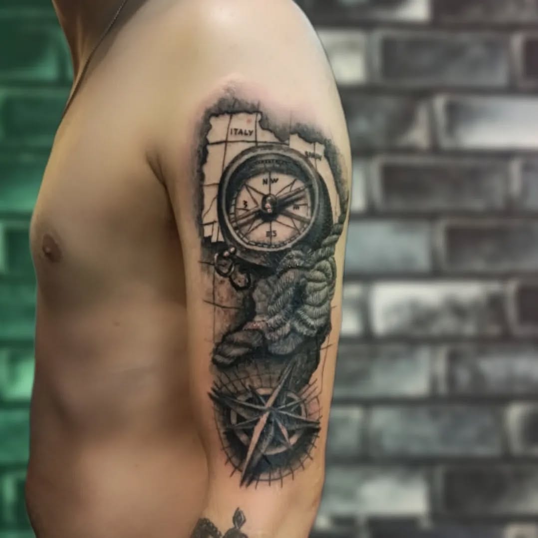 Post 1 by KADIKÖY DÖVME TATTOO on Instagram (image)