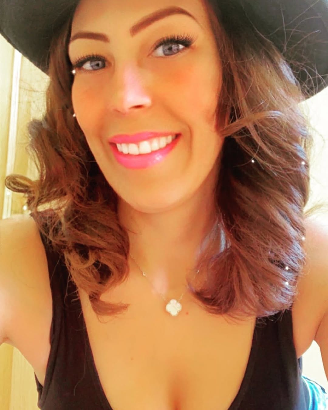Post 9 by LALA IMANE GZOUNY on Instagram (image)